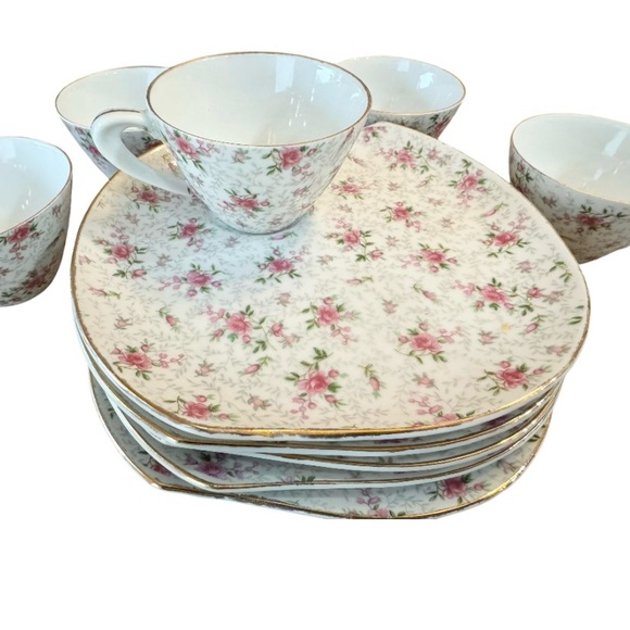 Rare Vintage Inarco Japan Chintz Rose Pattern Snack Plates & Cups, 5 sets - Picture 1 of 7